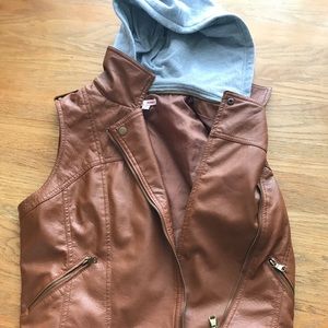 Brown leather vest with cotton sweater hood